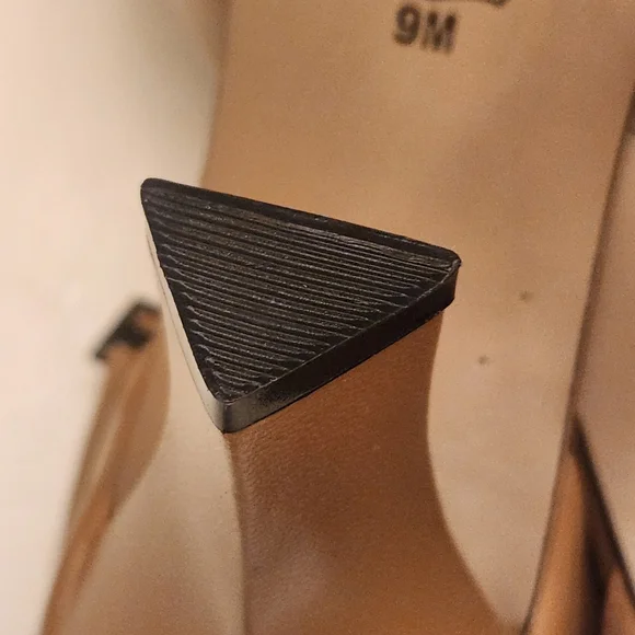 Sacha Too Nude Heels Size 9M - Picture 6 of 7